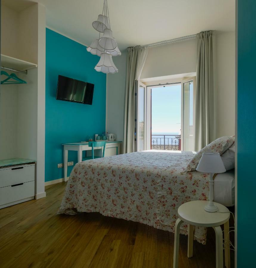 Отель L'Orizzonte Relais Сироло Экстерьер фото